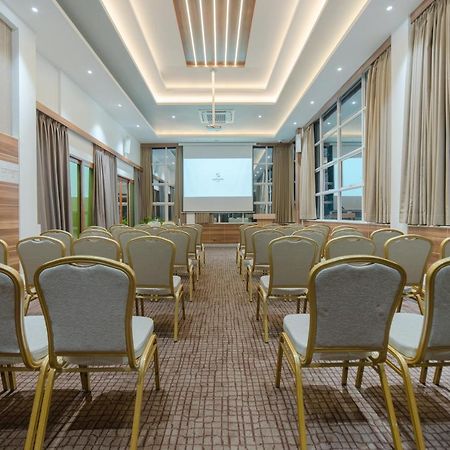 Samann Host Hotel Hulhumale Exterior foto