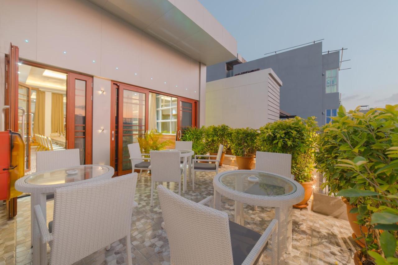 Samann Host Hotel Hulhumale Exterior foto