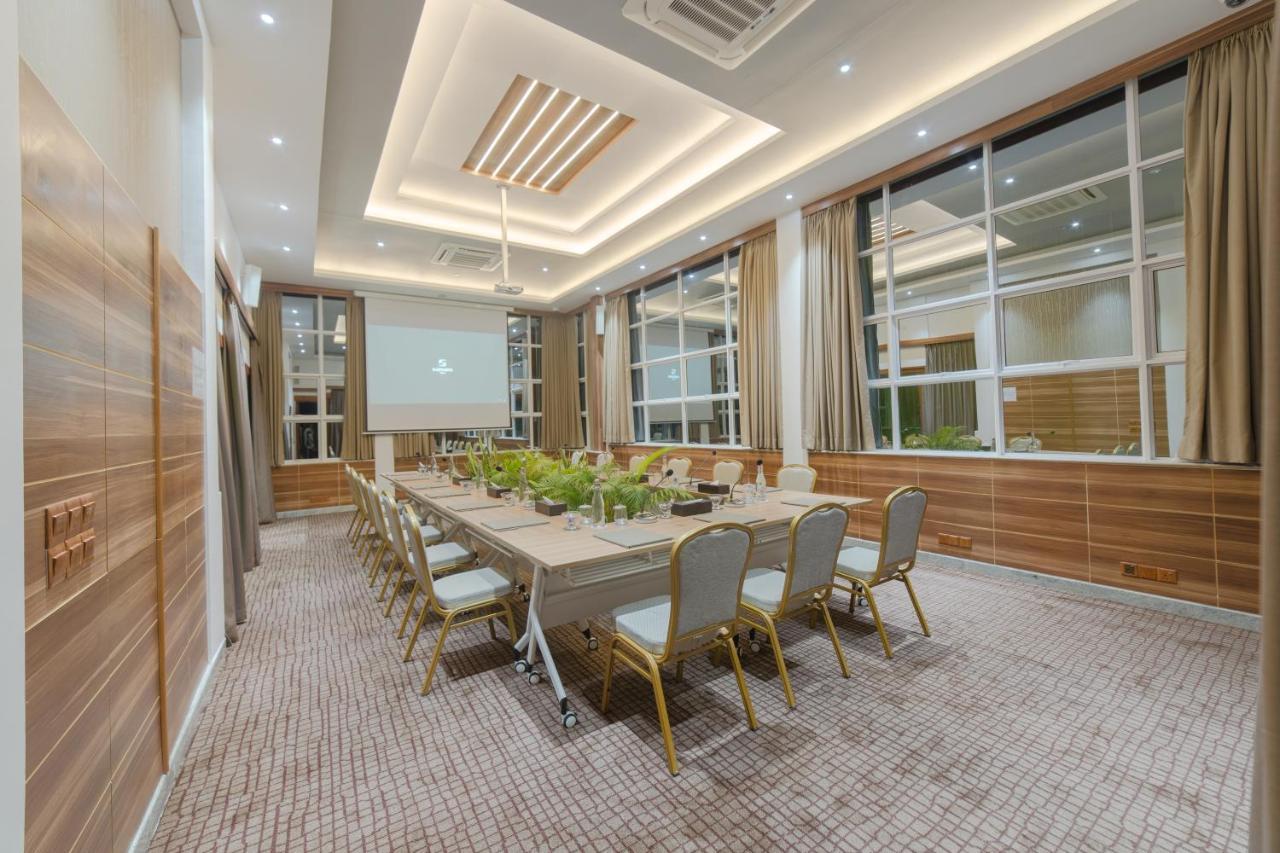 Samann Host Hotel Hulhumale Exterior foto